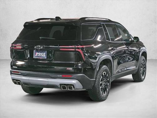 Mosaic Black Metallic 2024 Chevrolet Traverse AWD Z71
