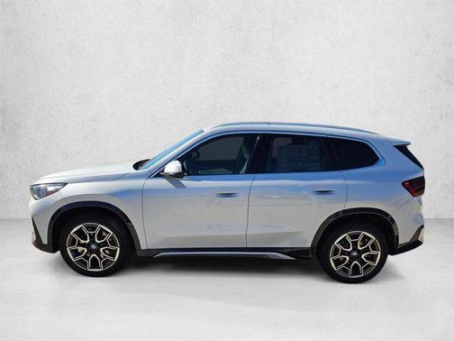 Mineral White Metallic 2026 BMW X1 xDrive28i