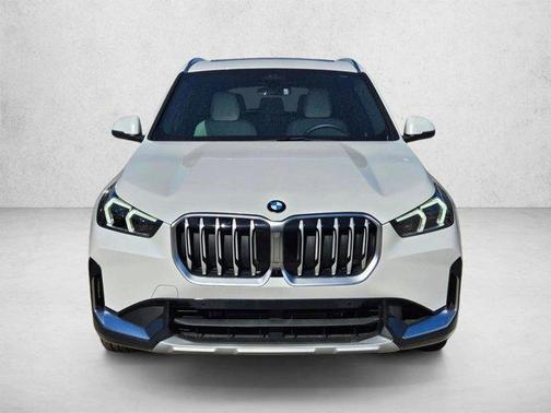 Mineral White Metallic 2026 BMW X1 xDrive28i