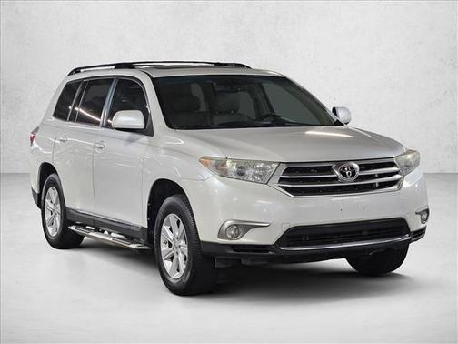 2012 Toyota Highlander SE