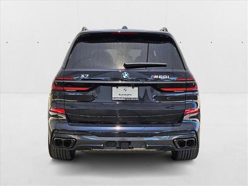 2026 BMW X7 M60i