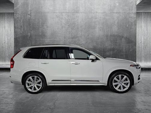 2019 Volvo XC90 T6 Inscription