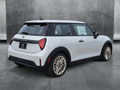 2025 MINI Hardtop Cooper