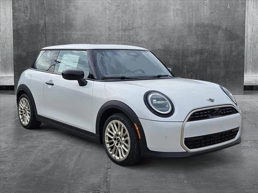2025 MINI Hardtop Cooper