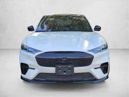 Star White Metallic Tri-Coat 2022 Ford Mustang Mach-E GT