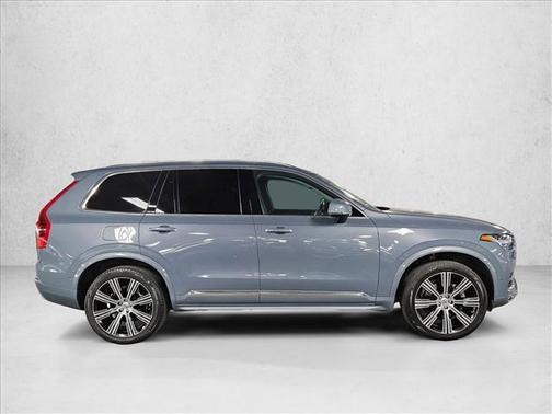 2022 Volvo XC90 T6 Inscription