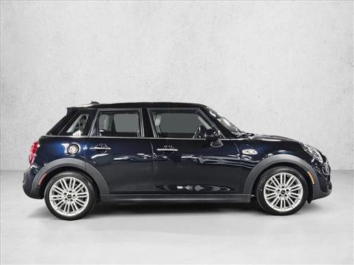 MINI Yours Enigmatic Black Metallic 2020 MINI Hardtop Cooper S