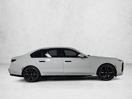 Alpine White 2026 BMW i7 eDrive50