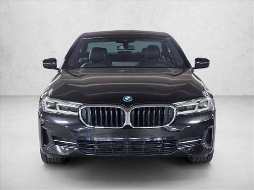 2022 BMW 530 i
