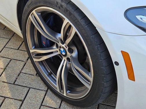 Alpine White 2014 BMW M5 Base