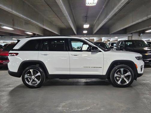 2023 Jeep Grand Cherokee Limited X