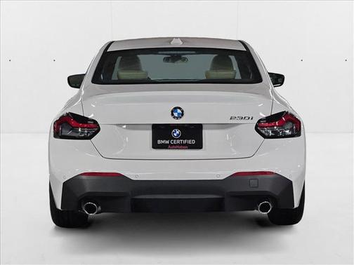 2025 BMW 230 i
