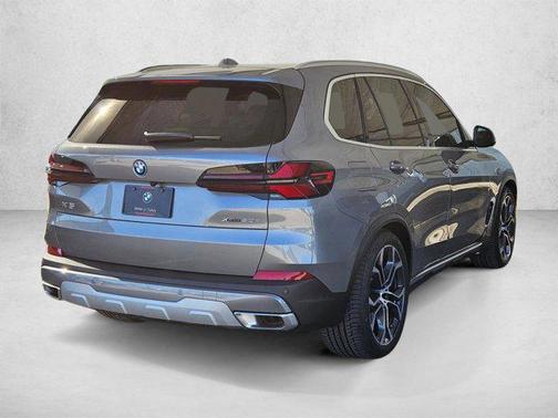 Skyscraper Grey Metallic 2026 BMW X5 PHEV xDrive50e