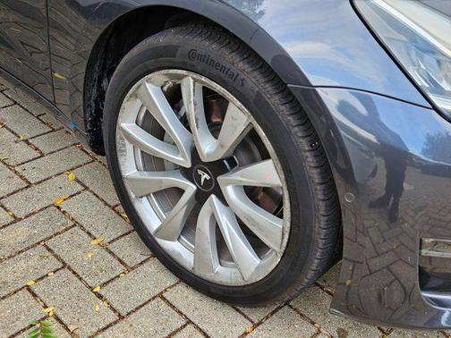 2019 Tesla Model 3 Performance