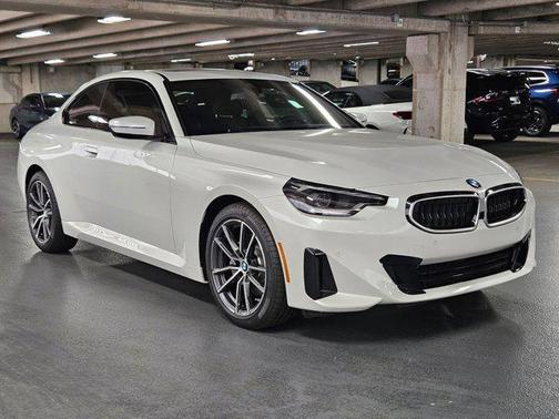 Mineral White Metallic 2025 BMW 230 xDrive