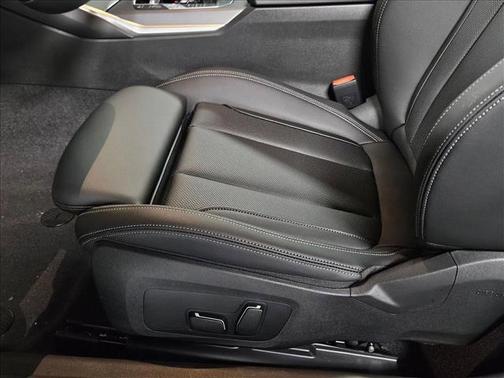 2025 BMW 230 i xDrive