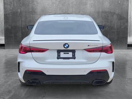 2025 BMW M440 i