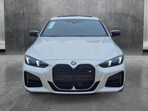 2025 BMW M440 i