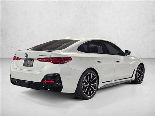 2026 BMW M440 i xDrive