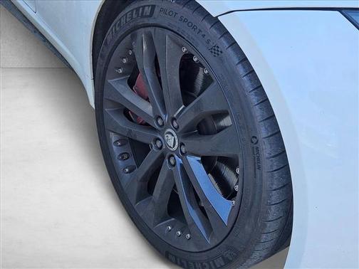 2014 Jaguar F-TYPE V8 S