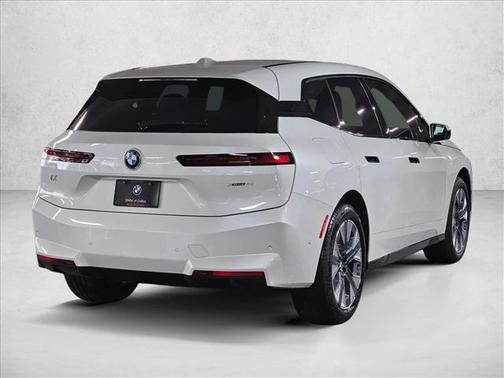 2026 BMW iX xDrive45