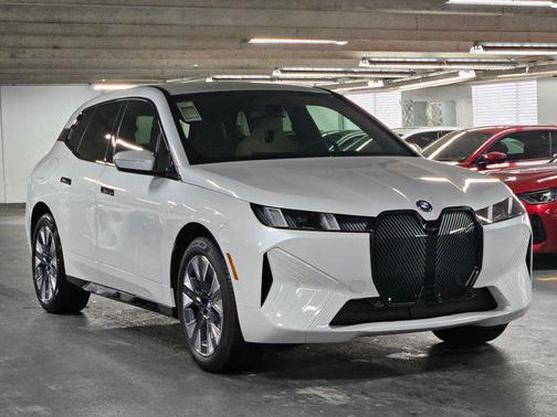 2026 BMW iX xDrive45