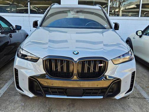 2024 BMW X5 M60i