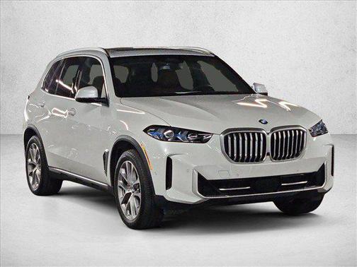 Mineral White Metallic 2024 BMW X5 xDrive40i