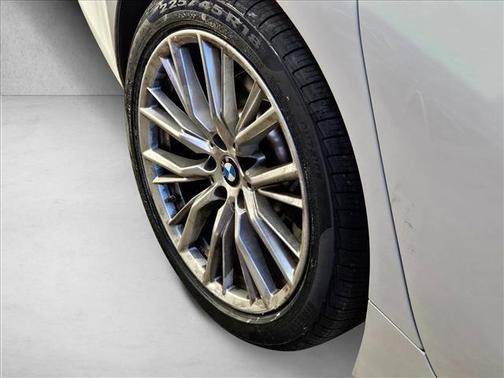 2023 BMW 330 330i