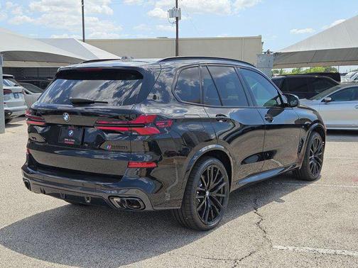 Black Sapphire Metallic 2026 BMW X5 M60i