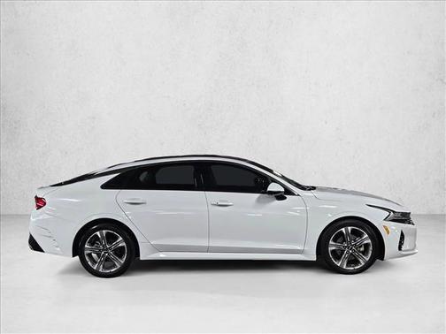 Glacial White Pearl 2022 Kia K5 EX
