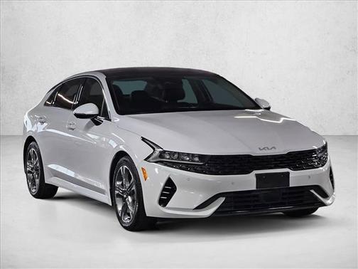 Glacial White Pearl 2022 Kia K5 EX