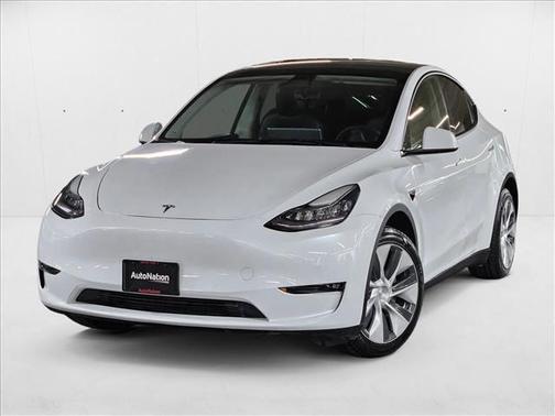 2022 Tesla Model Y Long Range Dual Motor All-Wheel Drive