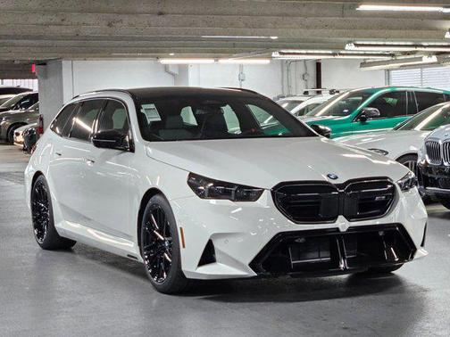 Alpine White 2026 BMW M5 Base