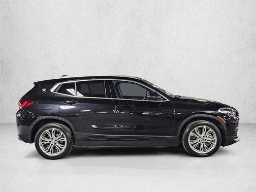 Black Sapphire Metallic 2022 BMW X2 xDrive28i