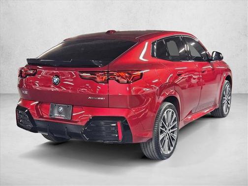 Vegas Red Metallic 2026 BMW X2 xDrive28i