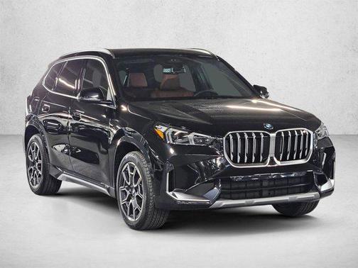 Black Sapphire Metallic 2026 BMW X1 xDrive28i