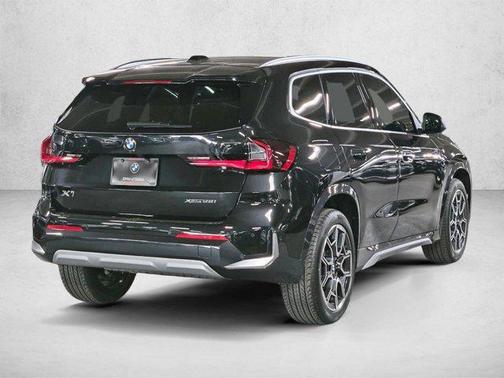 Black Sapphire Metallic 2026 BMW X1 xDrive28i