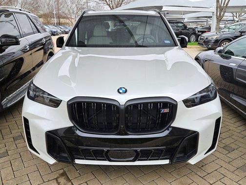 2025 BMW X5 M60i