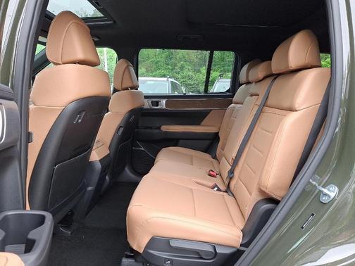 2025 Hyundai SANTA FE Limited