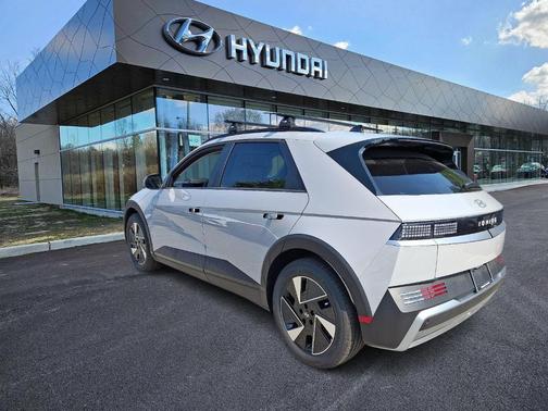 2025 Hyundai IONIQ 5 SEL