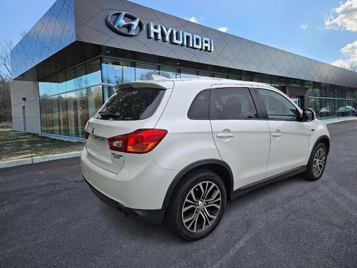 2017 Mitsubishi Outlander Sport 2.0 ES