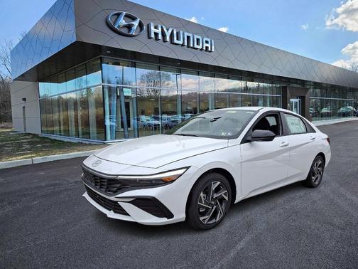 2025 Hyundai ELANTRA HEV SEL Sport