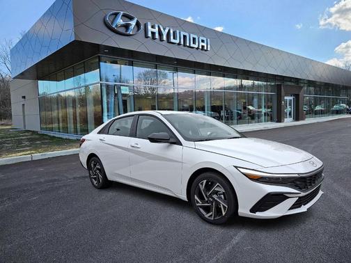 2025 Hyundai ELANTRA HEV SEL Sport