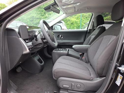 2025 Hyundai IONIQ 5 SE