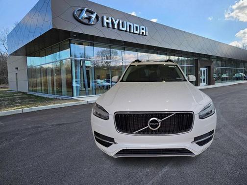 2019 Volvo XC90 T5 Momentum