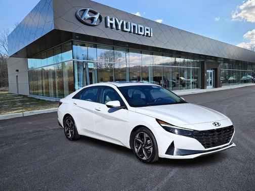 2021 Hyundai ELANTRA Limited