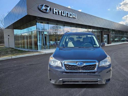 2016 Subaru Forester 2.5i