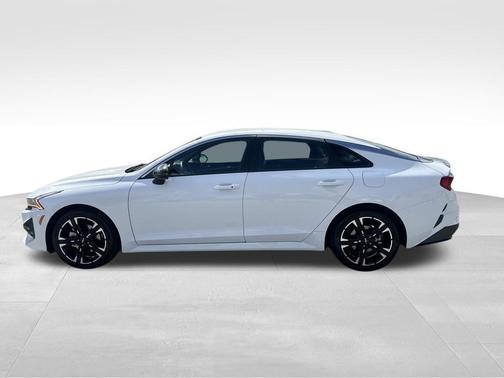 Glacial White Pearl 2024 Kia K5 GT-Line