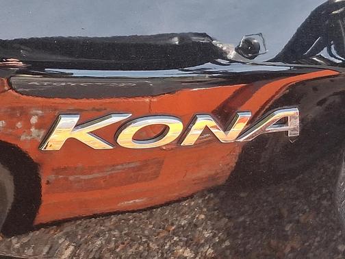 2022 Hyundai KONA Limited